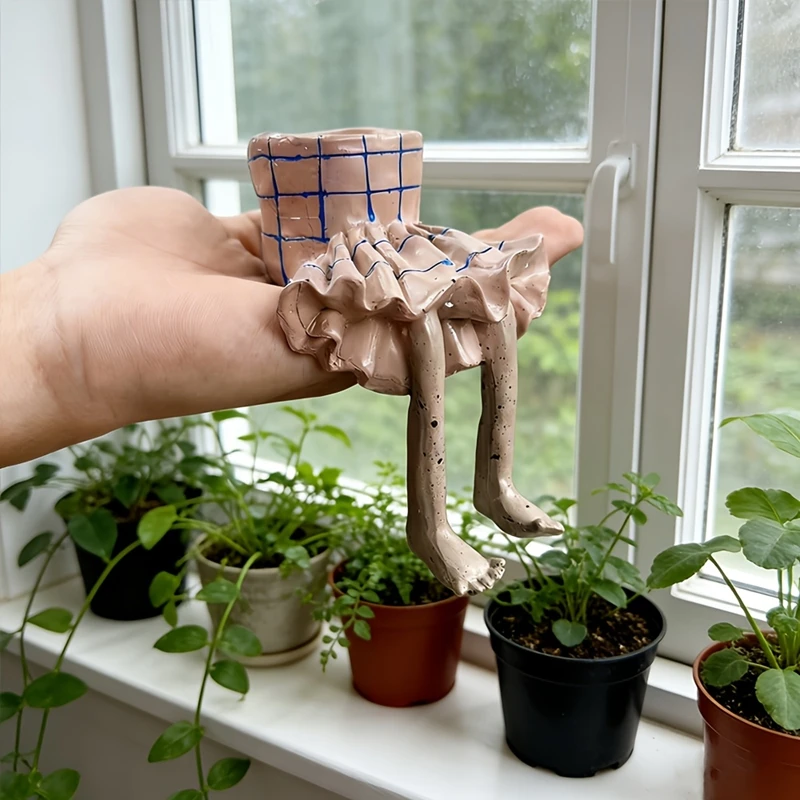 Whimsical Resin Leggy Planter  - đánh giá và giá Plant Parent Pot